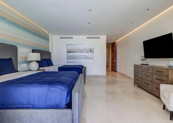 Villa Stunning With Private Pool, Jacuzzi And Ocean View