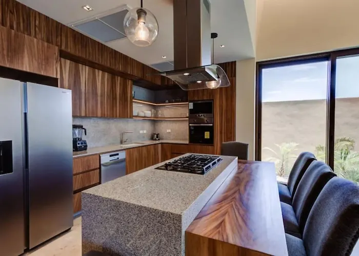 Stunning With Private Pool, Jacuzzi And Ocean View *